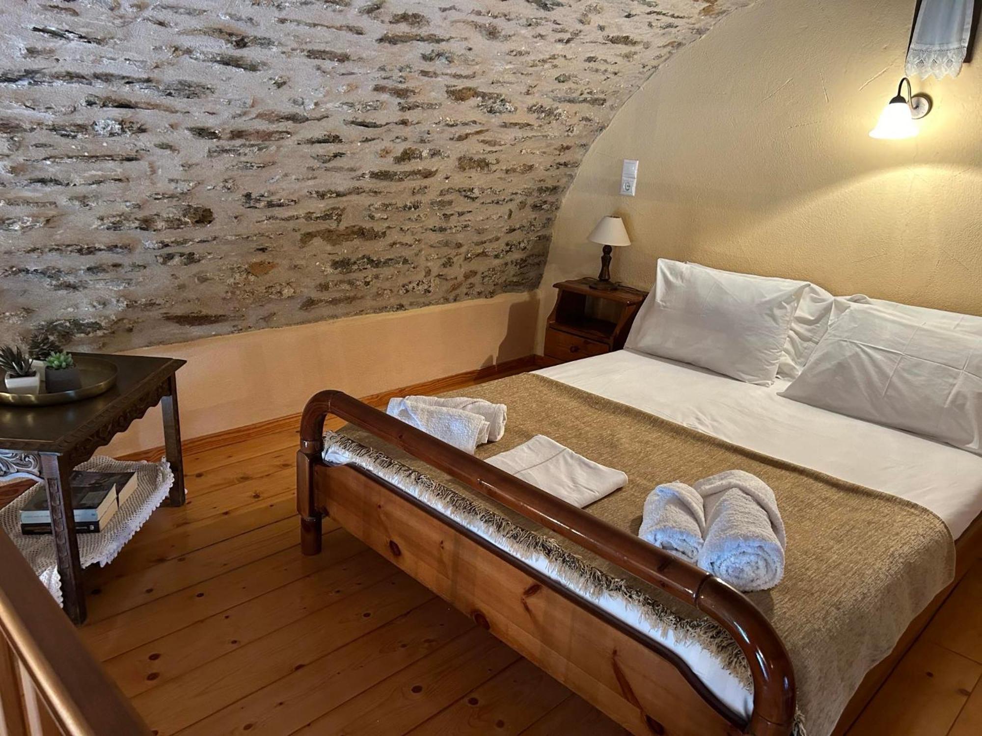 Guesthousekamara Monemvasía Exteriör bild