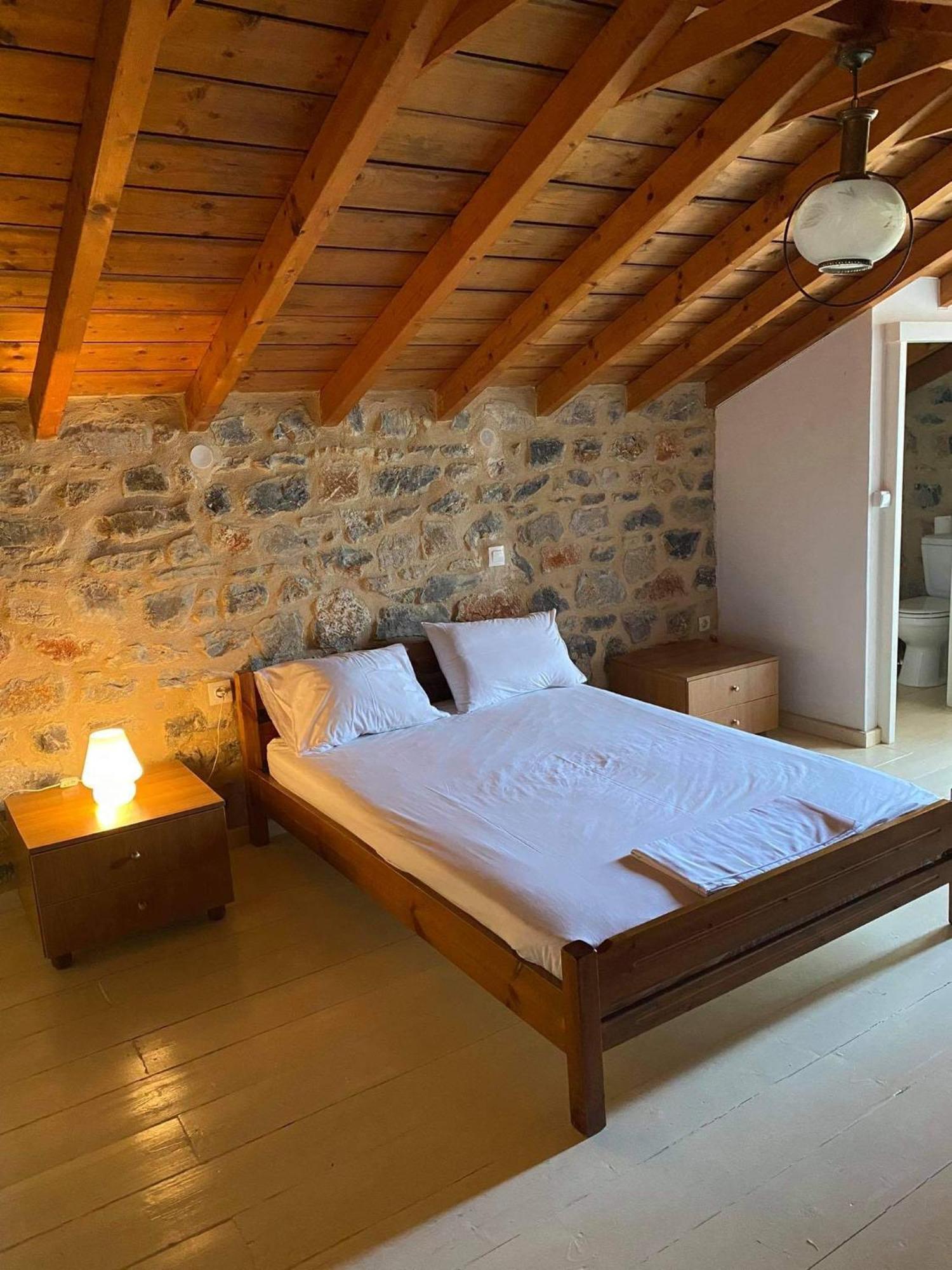 Guesthousekamara Monemvasía Exteriör bild
